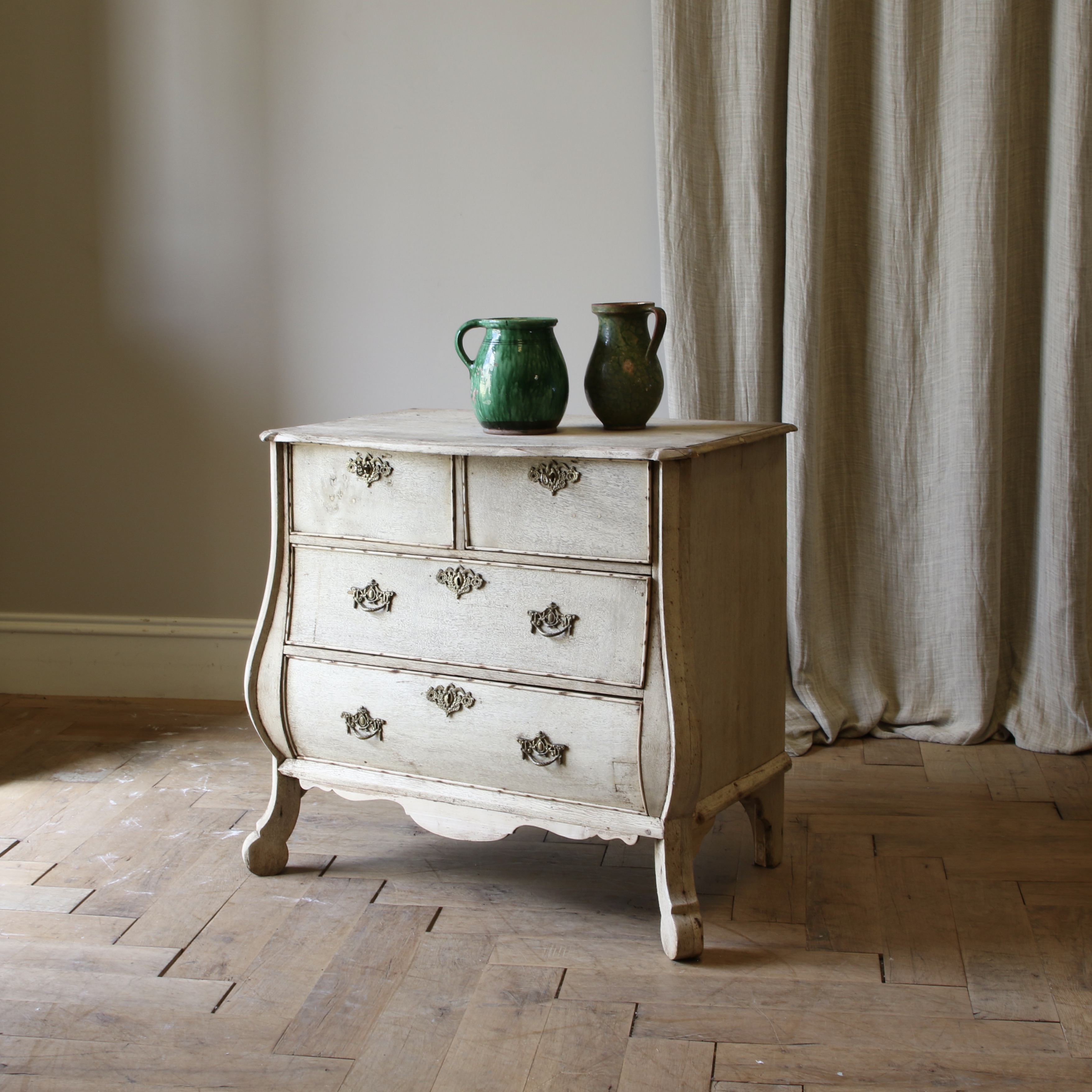 Gustavian Commode